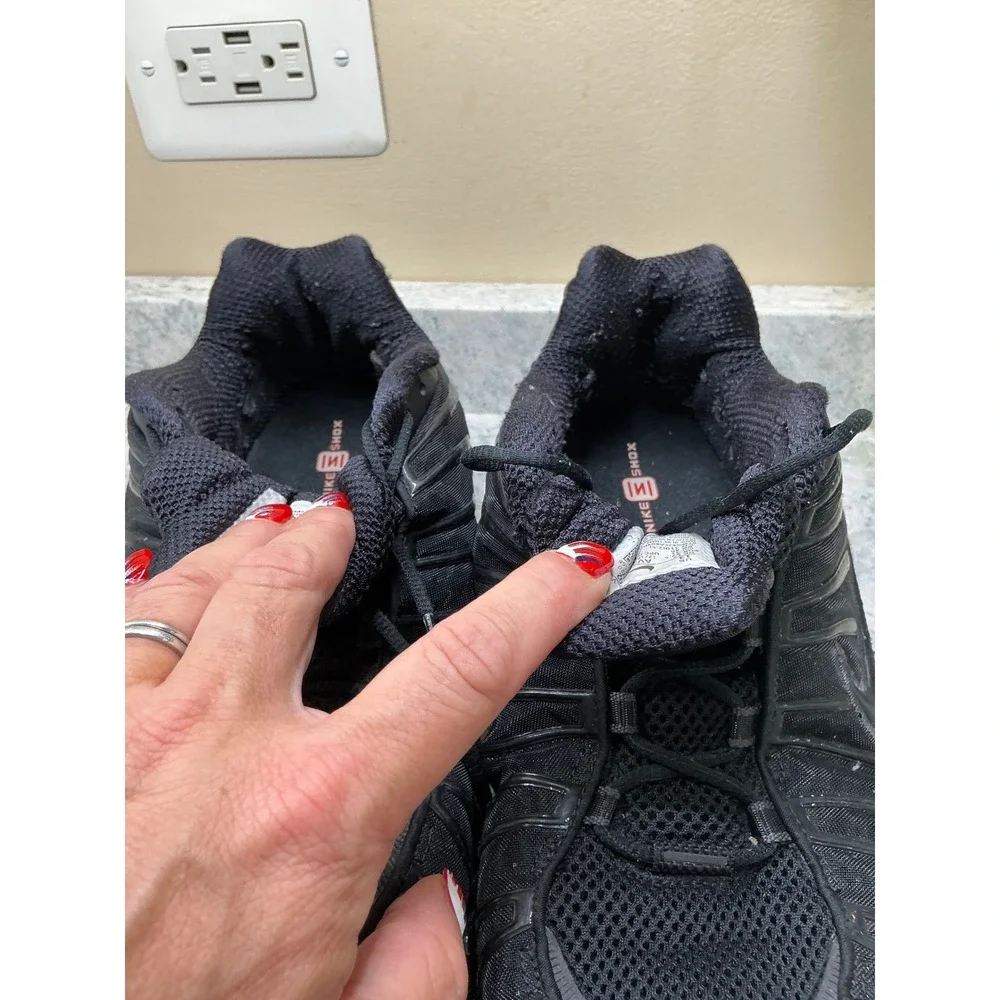 Nike Sneakers Shox TL 13 Black Triple Black AV3595-002 TPU Cage Low Top